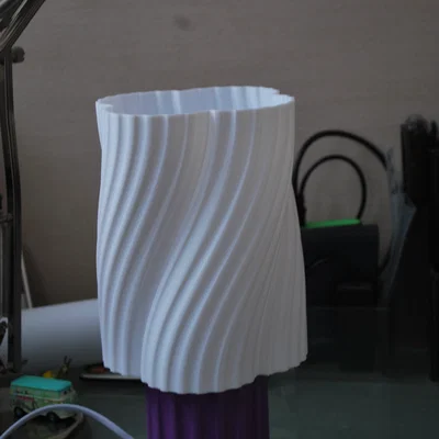 Đèn ngủ để bàn thiết kế xoắn ốc 3D hiện đại