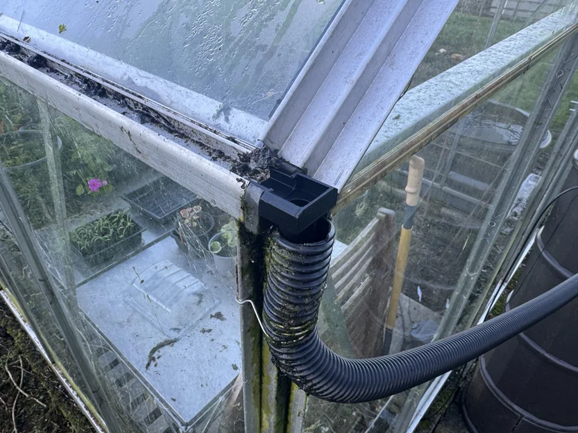 Đầu nối ống thoát nước máng xối nhà kính (25mm) - Image 1