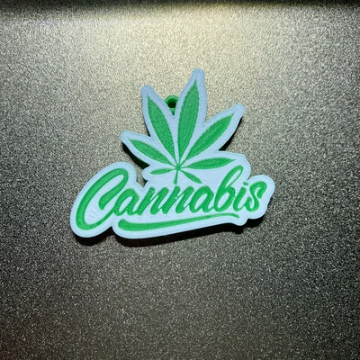 Móc khóa hình lá Cannabis 3D cá tính và độc đáo