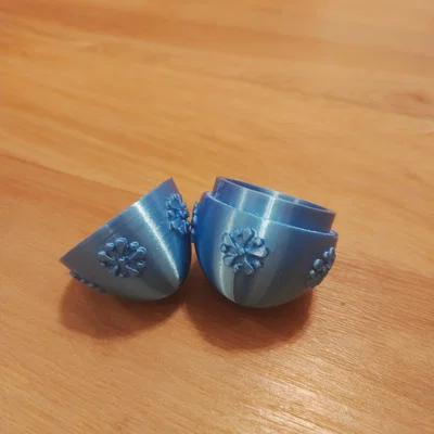 Quả trứng phục sinh in 3D (Easter egg) với họa tiết hoa văn nổi