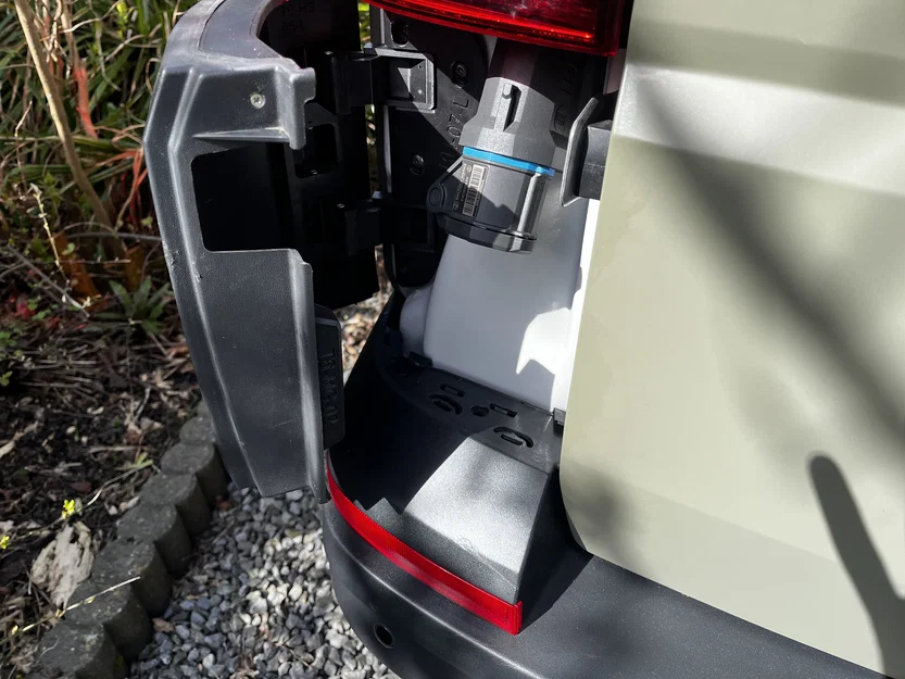 Nắp che cản sau ẩn (Stealth Bumper Door) cho VW Transporter T6 - Image 2