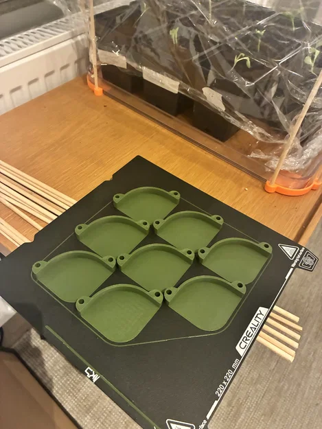 Bộ Chắn Cây Giống Chống Mèo Cùng Chân Đế Cọc 5mm - Image 2