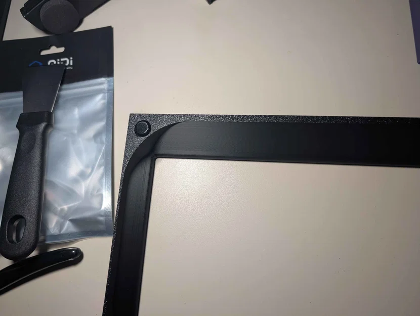 Nền tảng Mini Toolbox cải tiến hỗ trợ lắp đế cao su chống trượt - Image 1