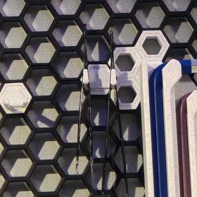 Giá treo nhíp chuyên dụng cho hệ thống Honeycomb Storage Wall (HSW)