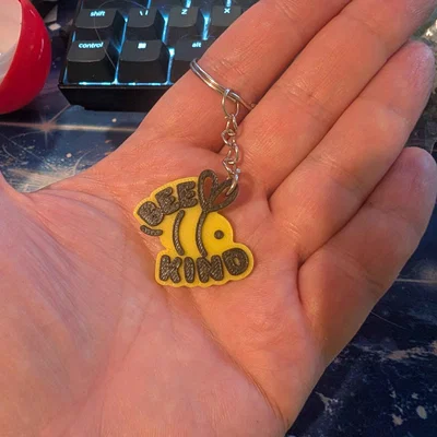 Móc khóa Bee Kind: Món quà 3D gửi gắm thông điệp tử tế và tích cực