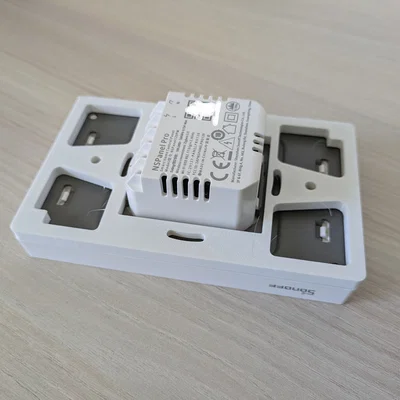 Adapter gắn Sonoff NSPanel Pro 120 cho đế âm tường 68mm