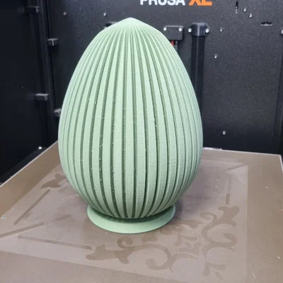 Mẫu in 3D quả trứng Phục sinh (Easter Egg) có nắp đáy tiện lợi