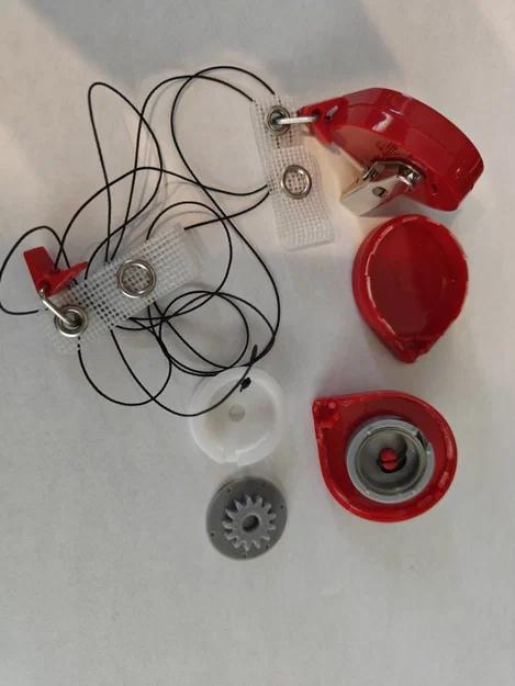 Hộp Pop Up Ngón Tay Giữa - Bản cải tiến dùng lò xo dây đeo thẻ - Image 4