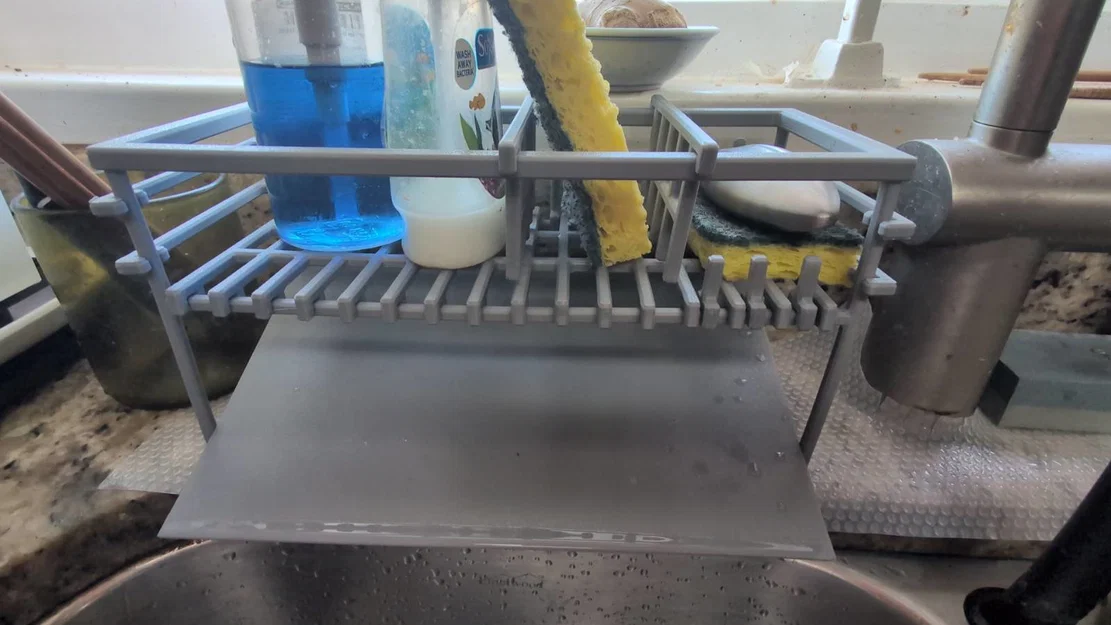 Kệ đựng đồ rửa chén có tấm hứng nước nghiêng - Image 1