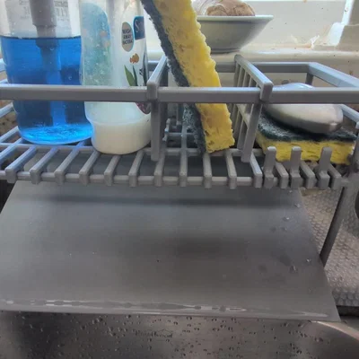 Kệ đựng đồ rửa chén có tấm hứng nước nghiêng
