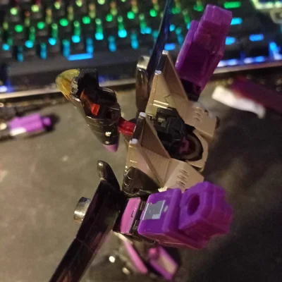 Linh kiện thay thế cho dòng Transformers Generations/Classics Seeker