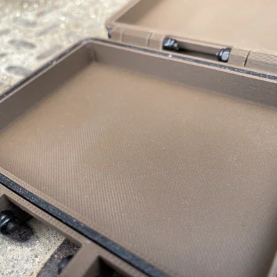 Hộp Đựng Bài Tây Rugged Bronze