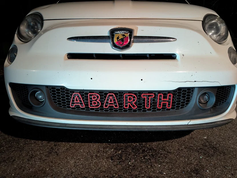 Chữ gắn lưới tản nhiệt ABARTH cho xe Fiat 500 bản Mỹ - Image 2