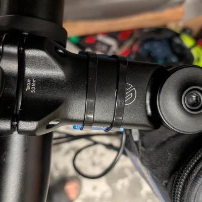 Giá đỡ đèn xe đạp cho Specialized Vado SL và Redshift ShockStop