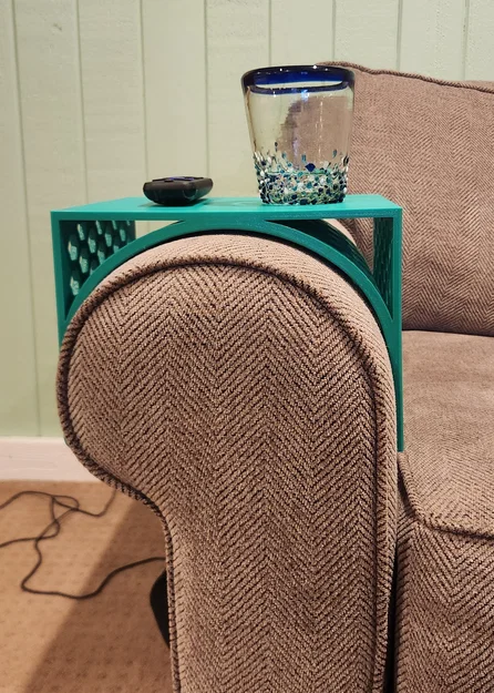 Khay Để Tay Vịn Sofa Họa Tiết Hexa - Image 1