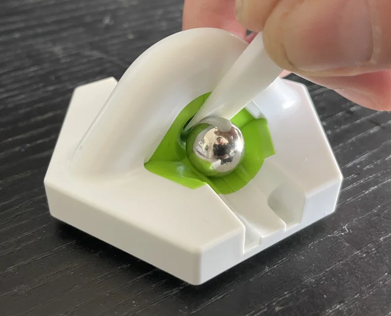 Dụng cụ lấy bi Magnetic Cannon cho bộ đồ chơi GraviTrax - Image 1