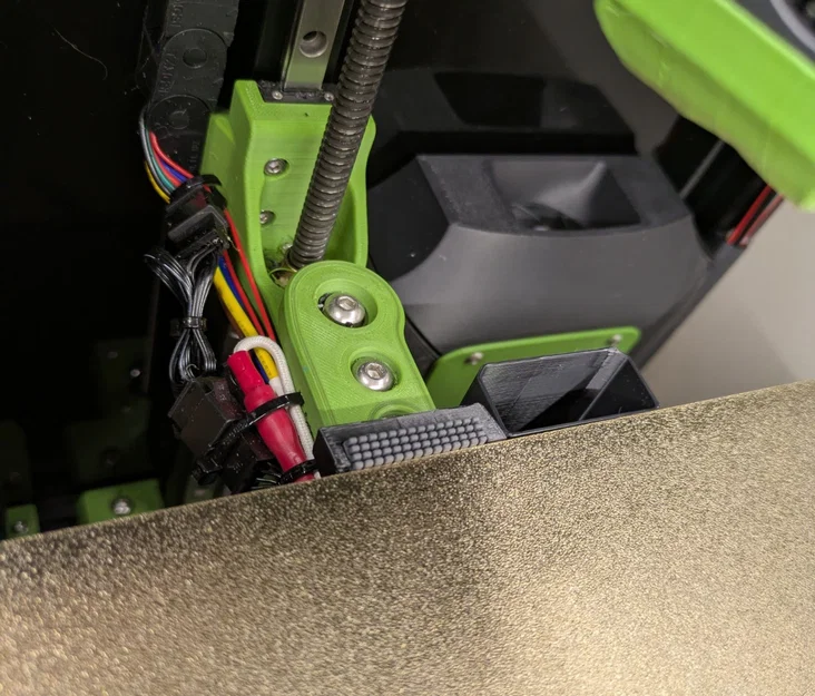 Voron Trident: Bàn chải đầu phun, khay rác và bộ canh chỉnh tấm bàn in - Image 1