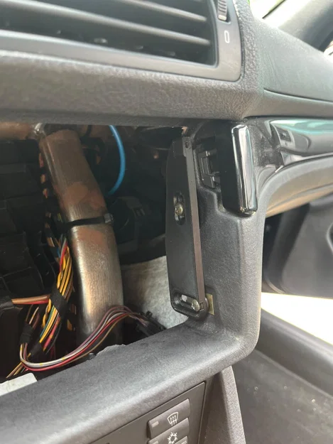 Pát gắn đầu đài BMW e39 Xtrons PX7439BL - Image 2