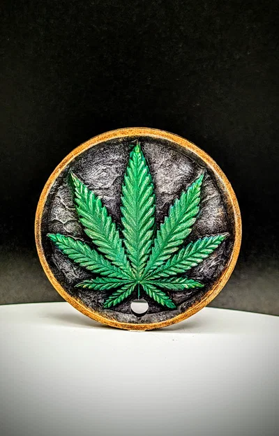 Móc khóa hình lá cần (Weed Leaf) - 420 - Image 1