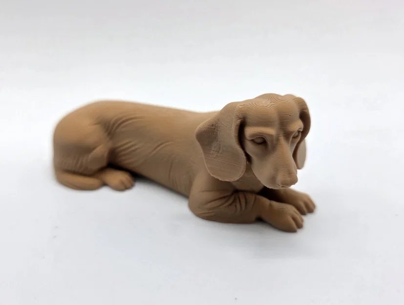 Tượng chó Dachshund lông ngắn đang nằm - Image 4