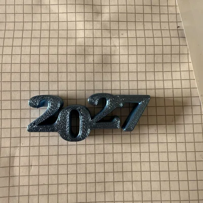Tăm cắm hình số “2027” – Thiết kế thời thượng & đa năng