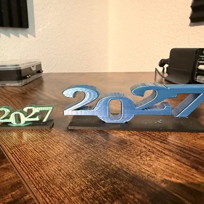 Trang trí bàn tiệc „2027“ – Điểm nhấn hoàn hảo cho không gian đón năm mới