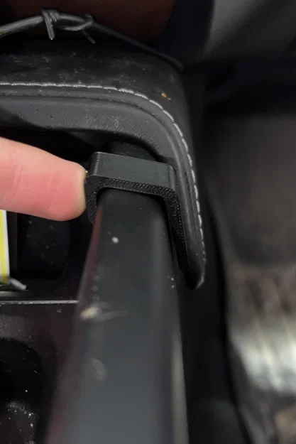 Móc Treo Túi Rác Cho Volvo XC90 Gen2 (2015-2024) - Image 1