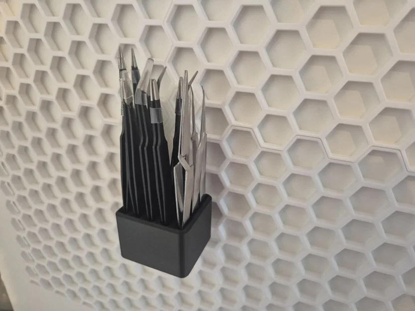 Giá treo nhíp 15 vị trí cho bảng Honeycomb Storage Wall - Image 2