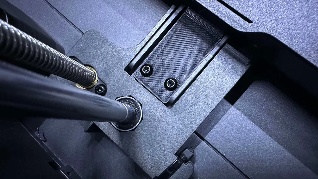 Tấm chắn mảnh vụn bàn in đã sửa đổi cho Elegoo Centauri Carbon - Image 1