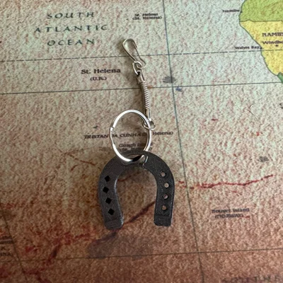 Móc khóa hình móng ngựa may mắn - Mẫu in 3D đẹp và đơn giản