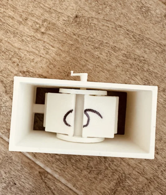Mô hình bảng hiển thị số cơ học Split Flap Display in 3D - Image 4