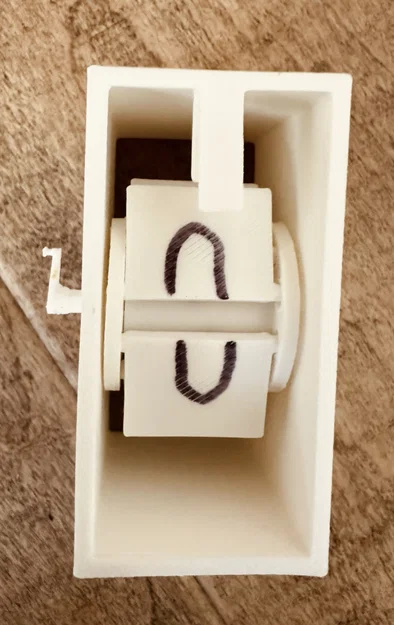 Mô hình bảng hiển thị số cơ học Split Flap Display in 3D - Image 5