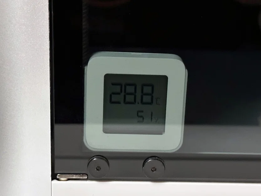 Giá đỡ cho nhiệt ẩm kế Xiaomi Mijia - Image 1