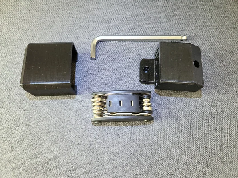 Hộp đựng dụng cụ sửa xe đạp gắn vào gọng bình nước - Image 1