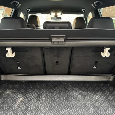 Móc treo túi đồ gắn cốp sau cho BMW G31 / F31