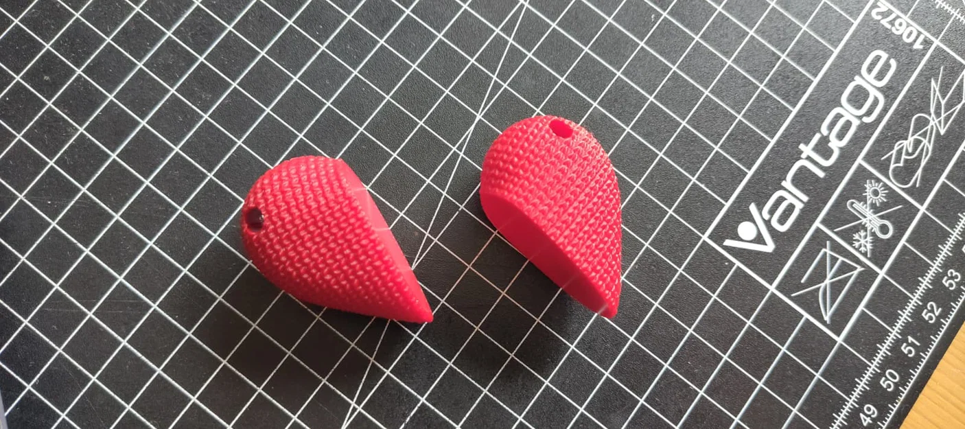 Móc khóa trái tim đôi có nam châm hít (Heart keychain) in 3D - Image 2