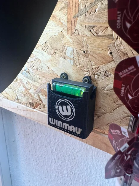 Giá treo tường cho thước thủy Winmau - Image 1