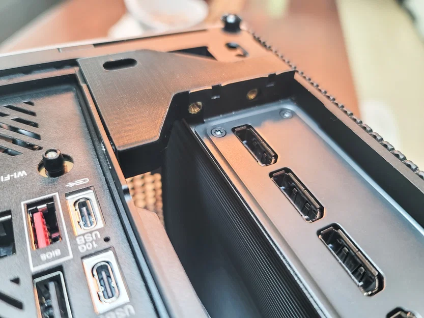 Bộ GPU Travel Kit và Giá đỡ chống võng (Anti-Sag) cho FormD T1 (RTX 5080/5090) - Image 11