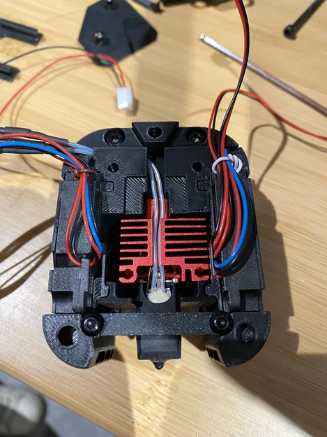 Ngàm gắn trên cho Dragon Burner dùng trên máy Bambu (đi dây từ trên) - Image 1