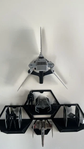 Giá treo tường 3D trưng bày mô hình tàu không gian Star Wars - Image 1