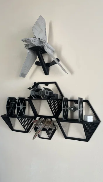 Giá treo tường 3D trưng bày mô hình tàu không gian Star Wars - Image 2