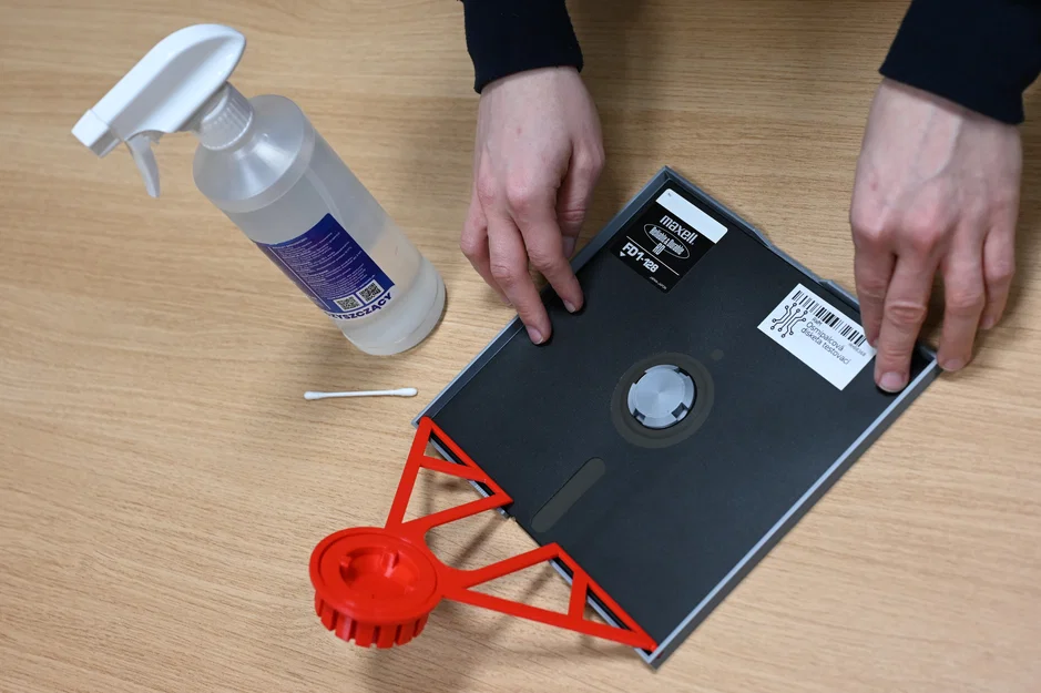 Dụng cụ vệ sinh đĩa mềm 8 inch - Image 4