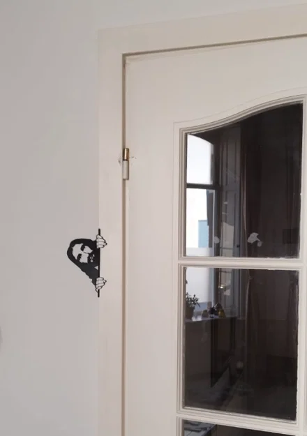 Mô hình trang trí cửa Jesus Peekaboo - I saw that độc đáo - Image 3