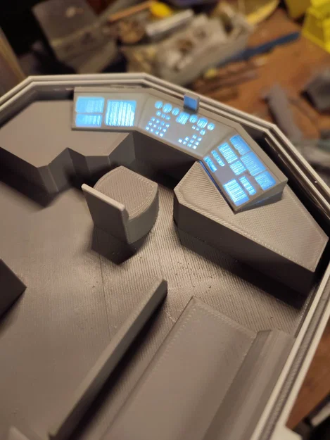 Bộ phận điều khiển ánh sáng cabin cho mô hình tàu kéo DAMEN 1907 - Image 1