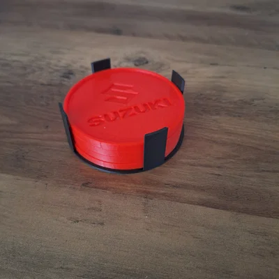 Đế lót ly mô tô Suzuki kèm giá đỡ in 3D
