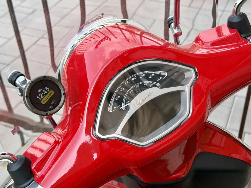 Ngàm gắn Beeline Moto 2 cho kính chắn gió Vespa - Image 3