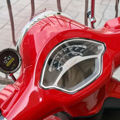 Ngàm gắn Beeline Moto 2 cho kính chắn gió Vespa