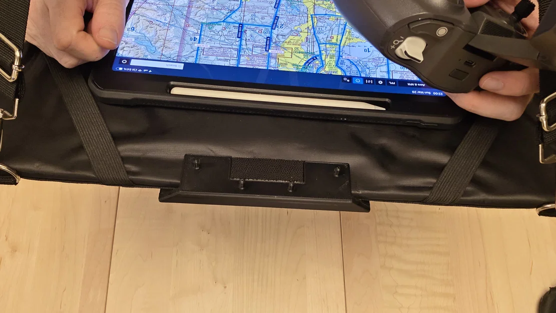 Ngàm kẹp bàn cho bộ điều khiển flycam Skydio - Image 1