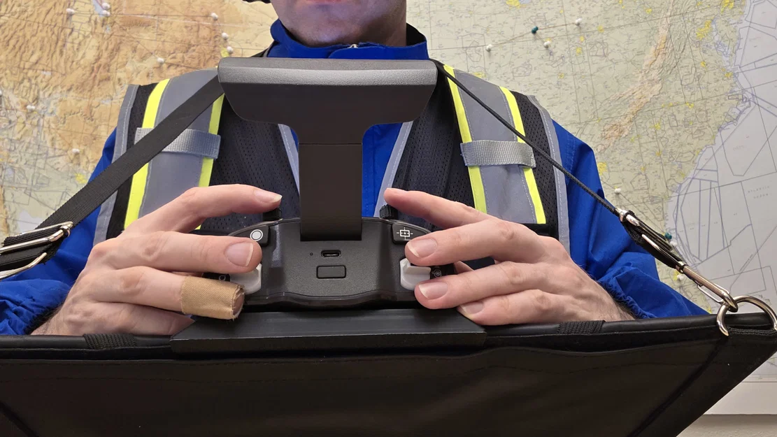 Ngàm kẹp bàn cho bộ điều khiển flycam Skydio - Image 4