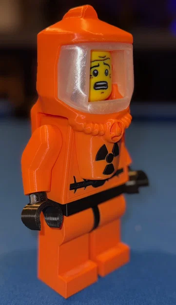 Mô hình Hazmat Guy Brick MegaFigure (Tỉ lệ 5:1) - Image 4